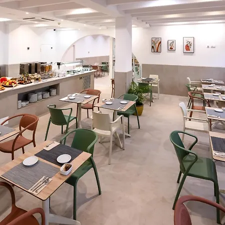 Surfing Colors Hotel&apartments קורלחו