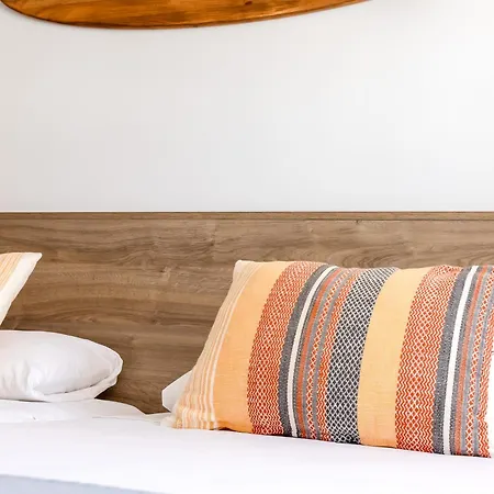 Surfing Colors Hotel&apartments דירה קורלחו