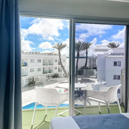 Surfing Colors Hotel&apartments דירה קורלחו