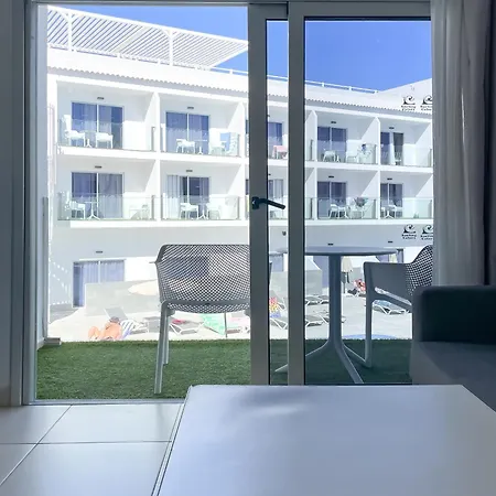 Surfing Colors Hotel&apartments *
