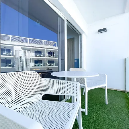 Surfing Colors Hotel&apartments