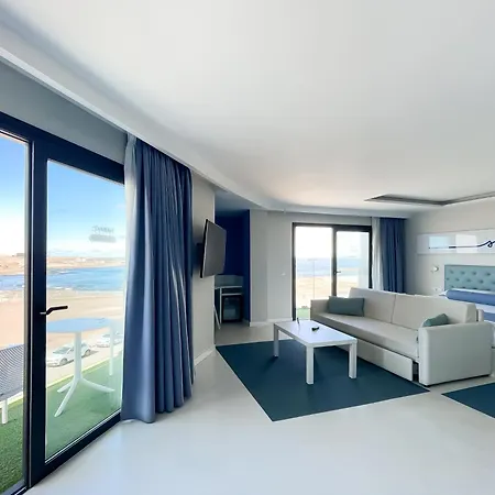 Surfing Colors Hotel&apartments דירה קורלחו