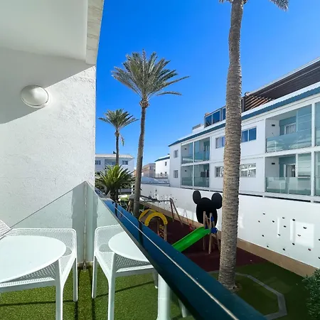 Surfing Colors Hotel&apartments קורלחו