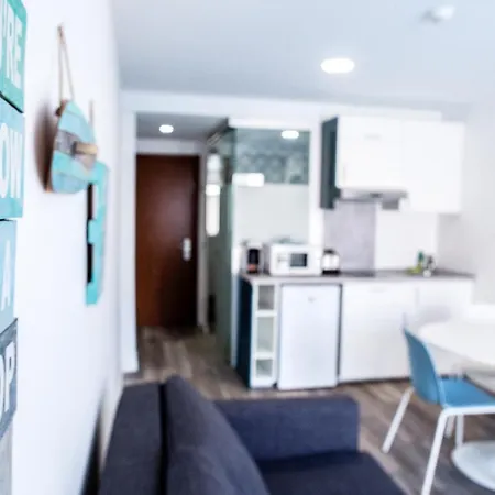 Surfing Colors Hotel&apartments קורלחו
